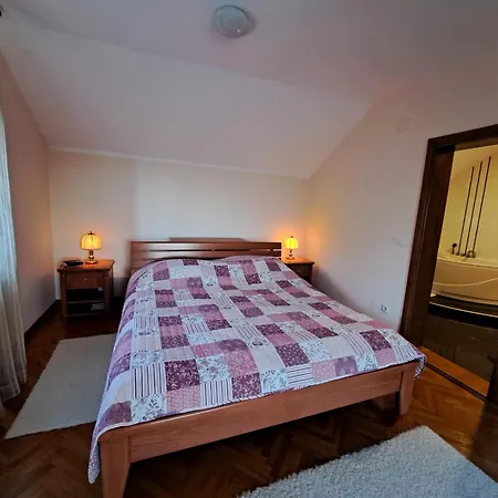 Tatil Evi Ramonda House Brestovik