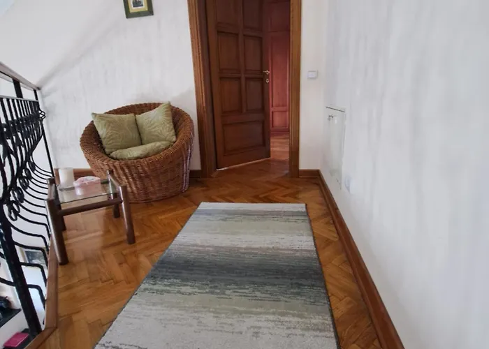 Ramonda House Case de vacanță Brestovik