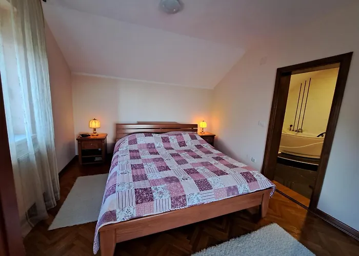 Case de vacanță Ramonda House Brestovik